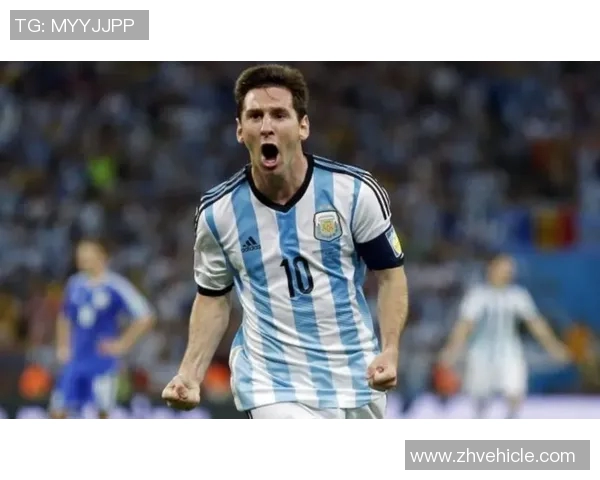 足球明星面对黑粉留言的真实反应与背后的心路历程揭秘