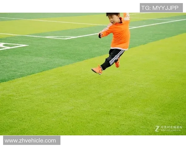 路人如何通过视频软件轻松了解足球明星的精彩瞬间与职业生涯